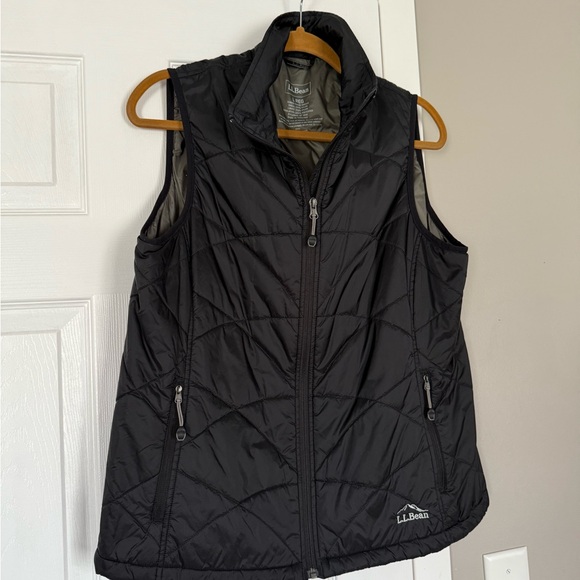 L.L. Bean Puffer Lightweight Black Quilted Vest - Picture 4 of 7